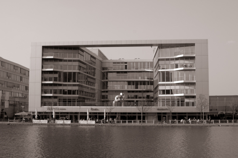 IGP0009_1000px1