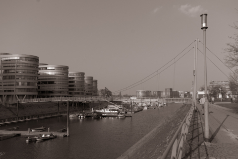 IGP0032_1000px1